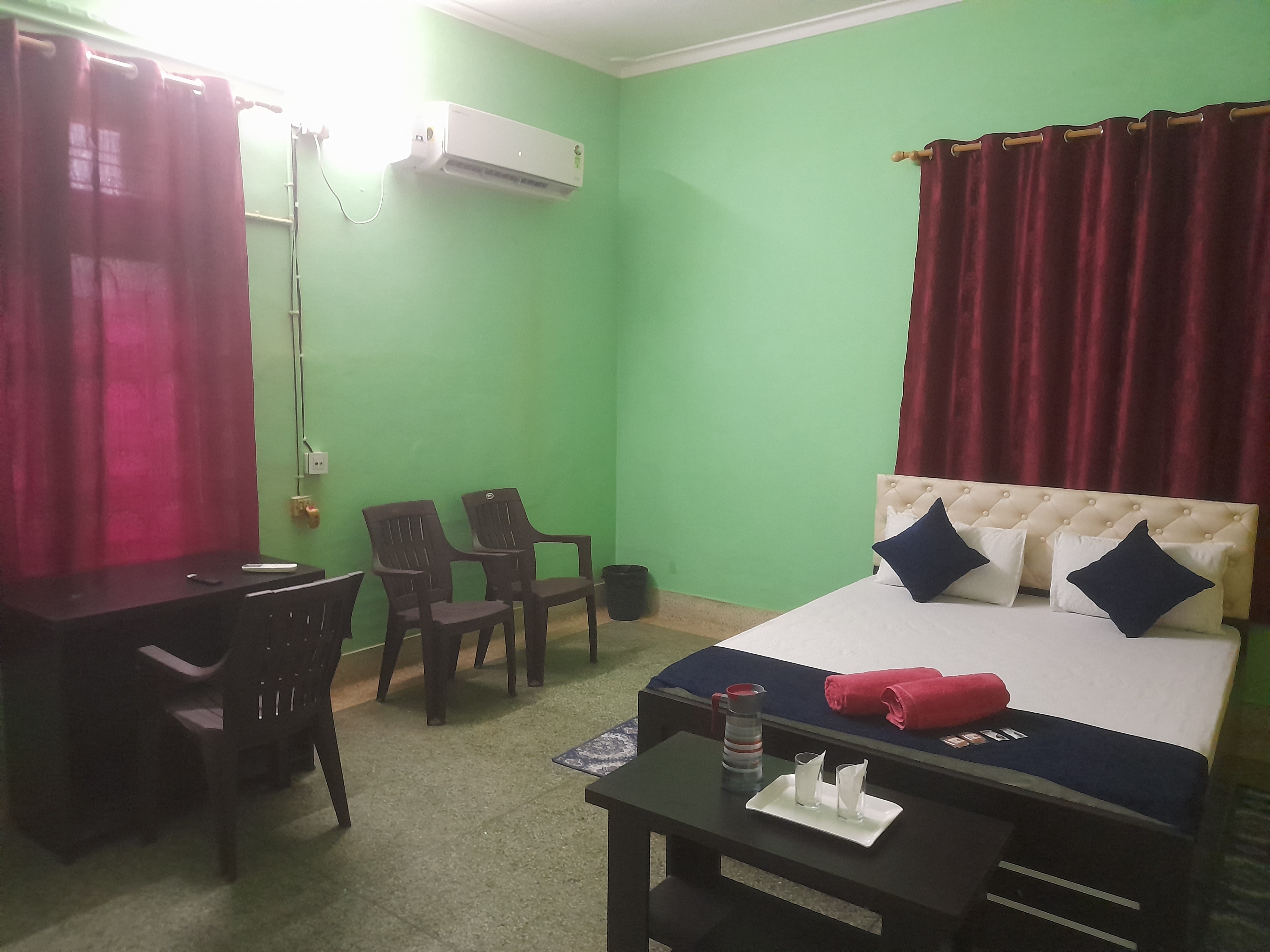 New dream Homestay - Tap to explore photos
