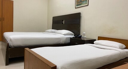 Taj Mahal Hotel Abids Room Type - Family Room