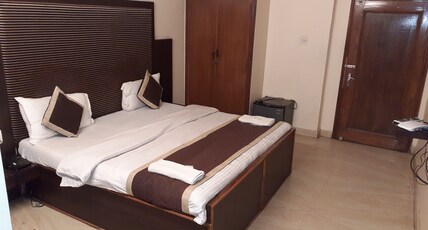 Hotel Goyal Room Type - AC Deluxe Room