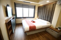 Cozy Studios In The Heart Of Khar West / Chium