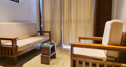 Krishna's Wood Villa Room Type - Executive AC Room With Balcony