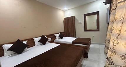 Hotel Samruddhi residency Room Type - PREMIUM ROOM AC
