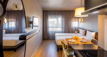 Aparthotel Adagio access Montpellier Centre Room Type - Studio with balcony for 4 people Aparthotel Adagio access Montpellier Centre Room Type - Studio with balcony for 4 people