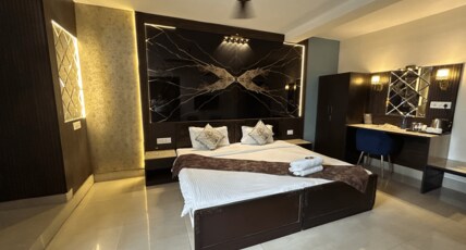 The Aster Penthouse Room Type - Executive