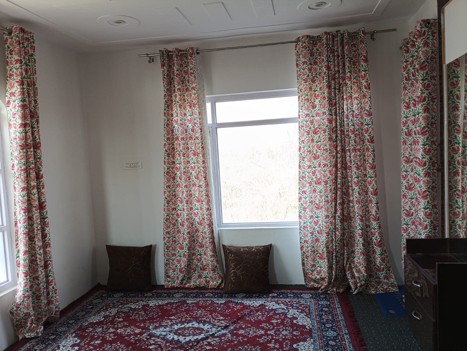 Cloud Shades - Tap to explore photos