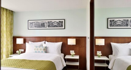 Fairfield By Marriott Indore Room Type - Guest Room, 1 Queen, Skyline View
