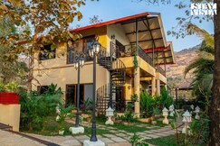 StayVista at Ever Falls