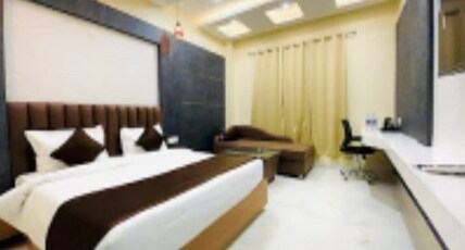 HOTEL SUNNY AND RESTAURANT Room Type - Deluxe Room