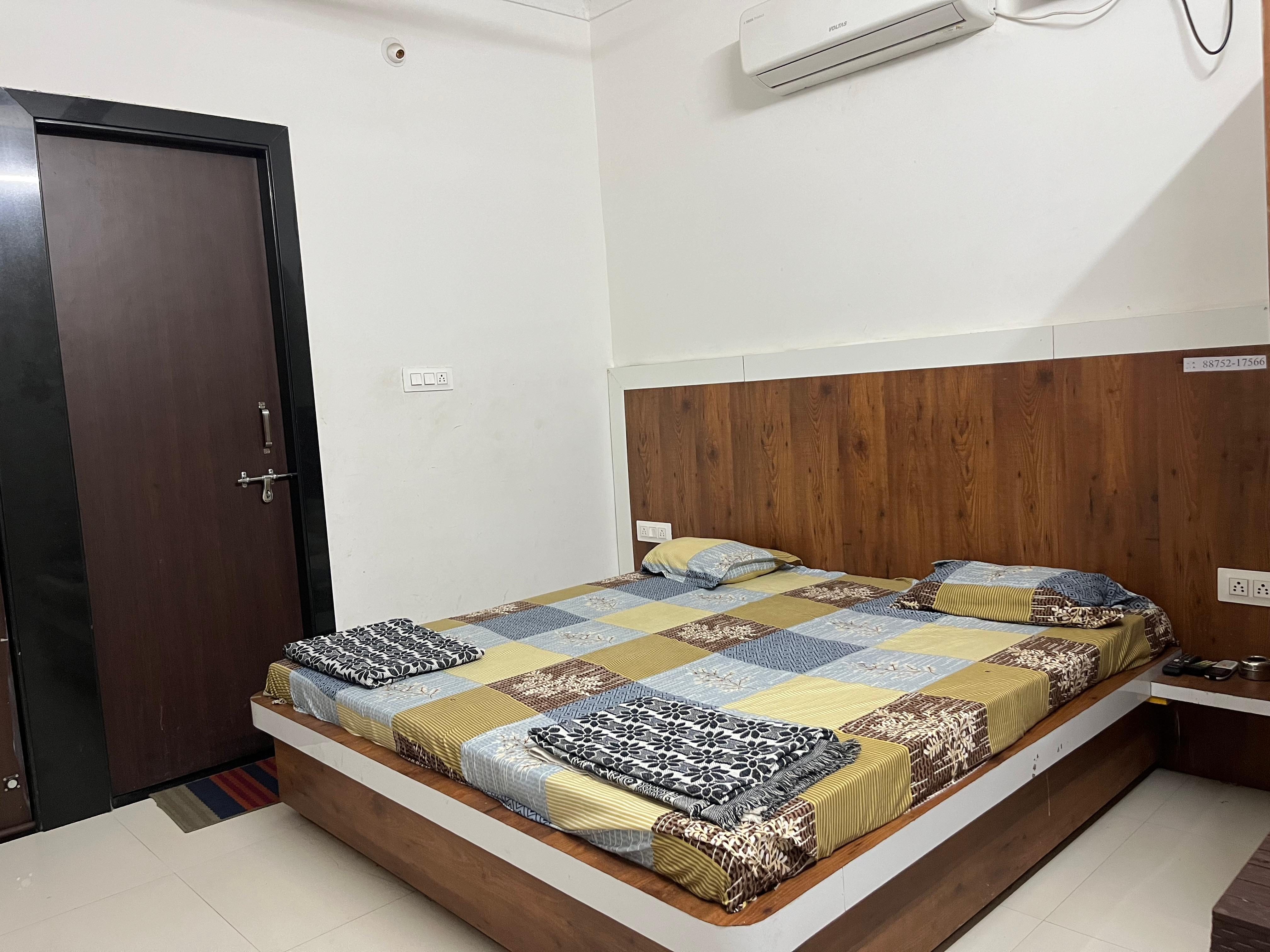 Hotel Shreenathji Residency - Tap to explore photos