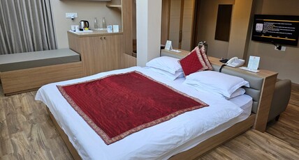 Flag House Resort Room Type - Executive Suite