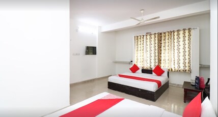 Shree Ram Palace Room Type - Deluxe AC room