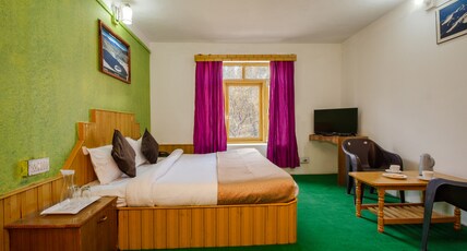 Rudra Mountain INN Room Type - Deluxe Room View