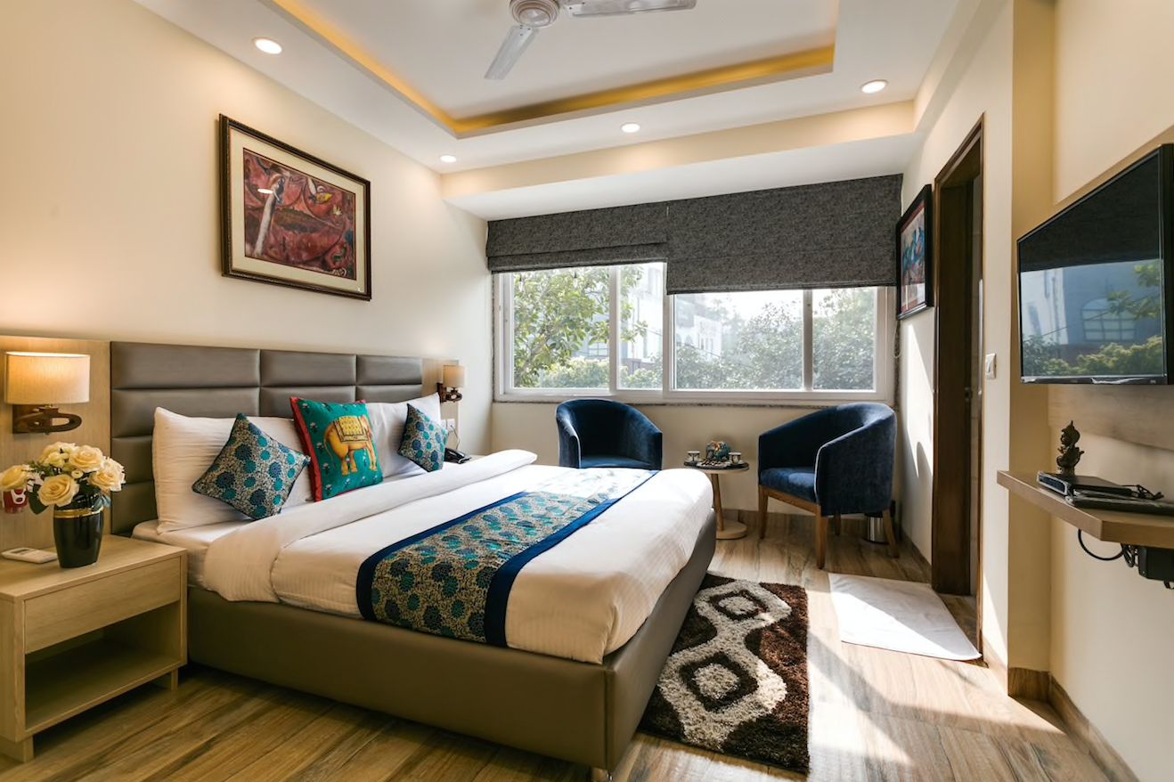 MOYDOM 3 BHK Appartment Opposite NFC Parties allowed - Tap to explore photos