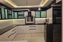 Spacious 4BHK Nearby Ganga River with Desert view