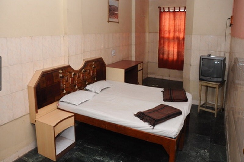 Hotel Vidhyasagar - Tap to explore photos