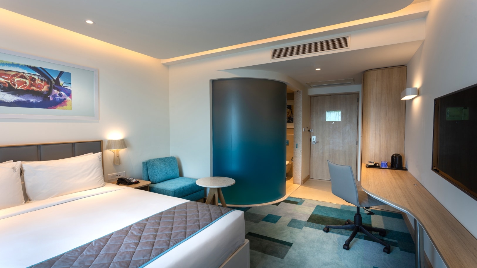 Holiday Inn Express & Suites, OMR Bengaluru - Tap to explore photos