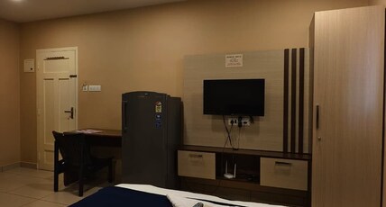 Baithul Kareem Room Type - AC Double DELUXE ROOM