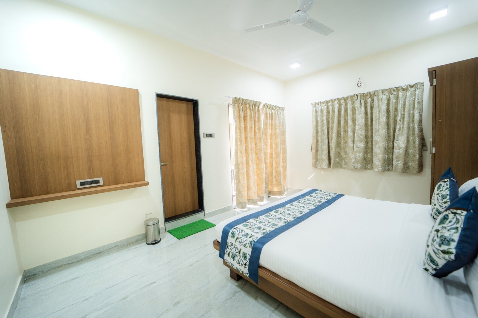 Jayarutu Bungalow Mahabaleshwar - Tap to explore photos