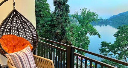 Ridge By The Lake Hill Room Type - Bliss Lake view with Balcony