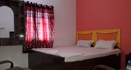 HOTEL AMIT LODGE  Room Type - Deluxe Non Ac room
