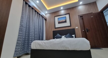 The Regal Vistas Hotel and Banquet. Room Type - deluxe room