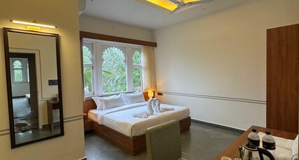 Unplan Udaipur - Lake Facing Room Type - Bollywood Twin Room (With View) B-Wing