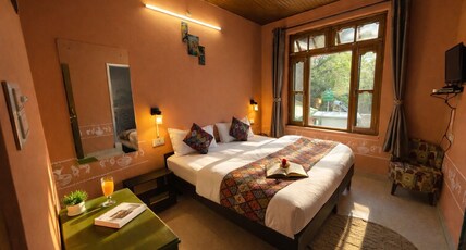 Sabhyata Stays Bir Room Type - Deluxe Room with Garden View