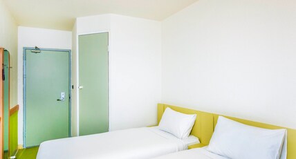 ibis Budget Fawkner Room Type - Standard Room with 2 single beds