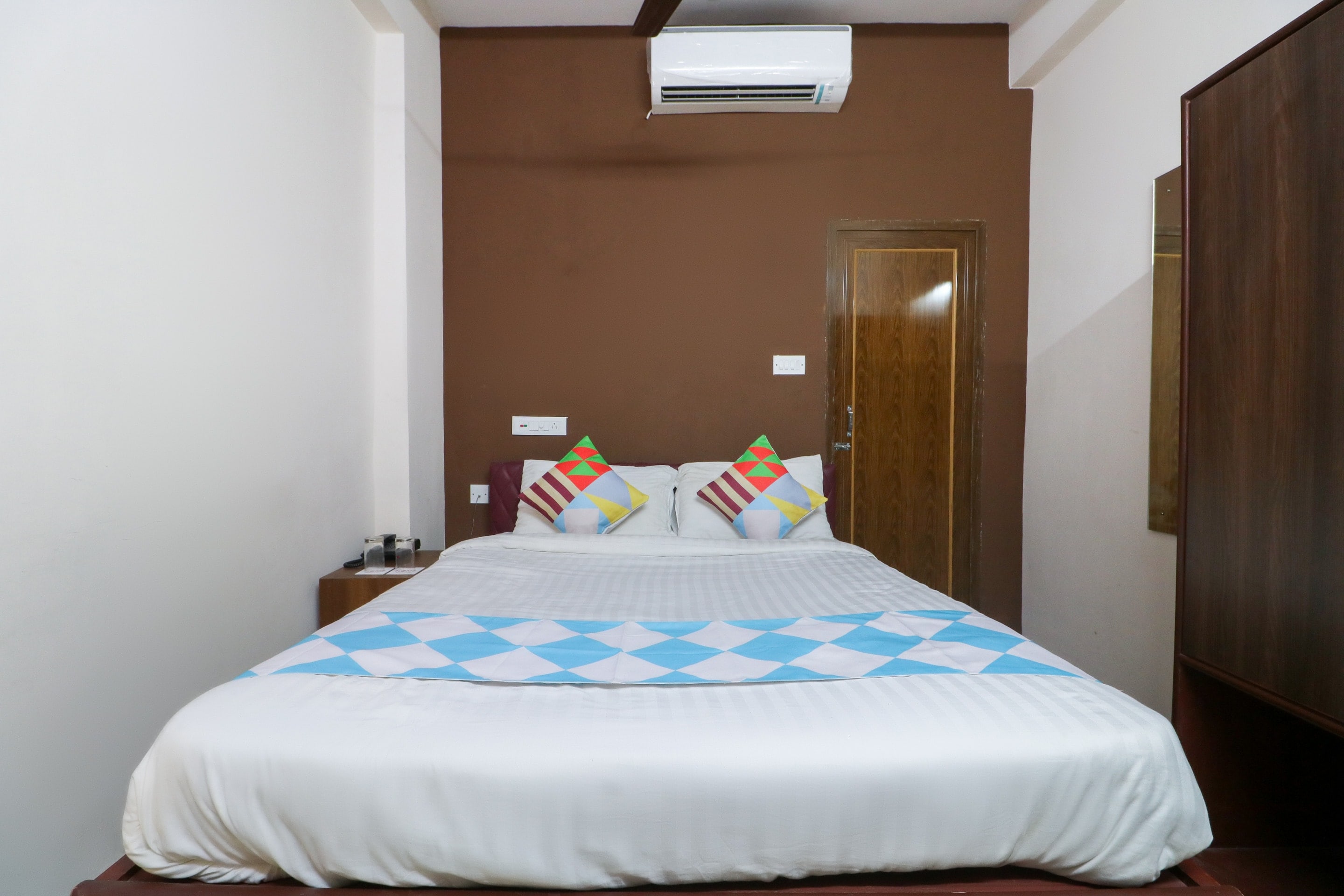 Hotel O Adri Hotels - Tap to explore photos