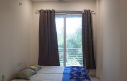 1 BHK Apartment Near Beach