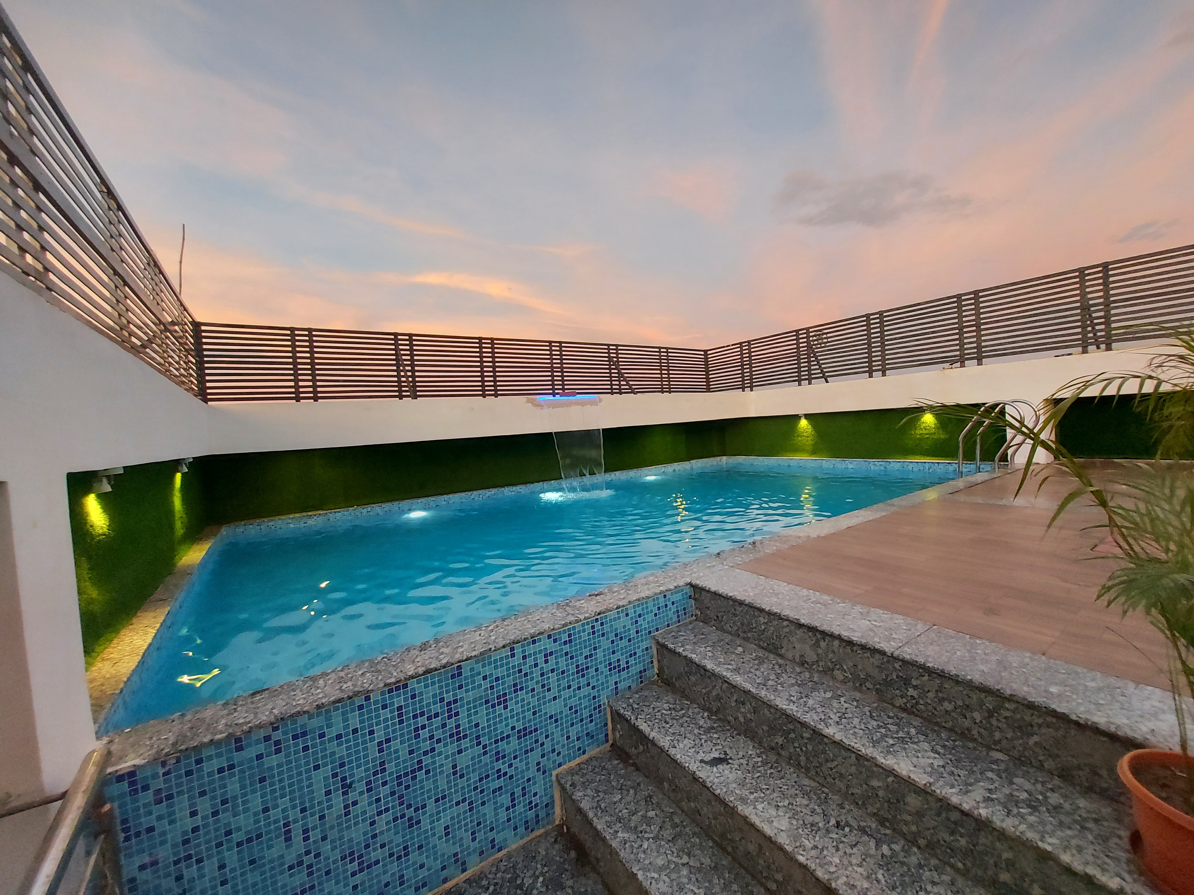Hotel Harku Villa - Tap to explore photos