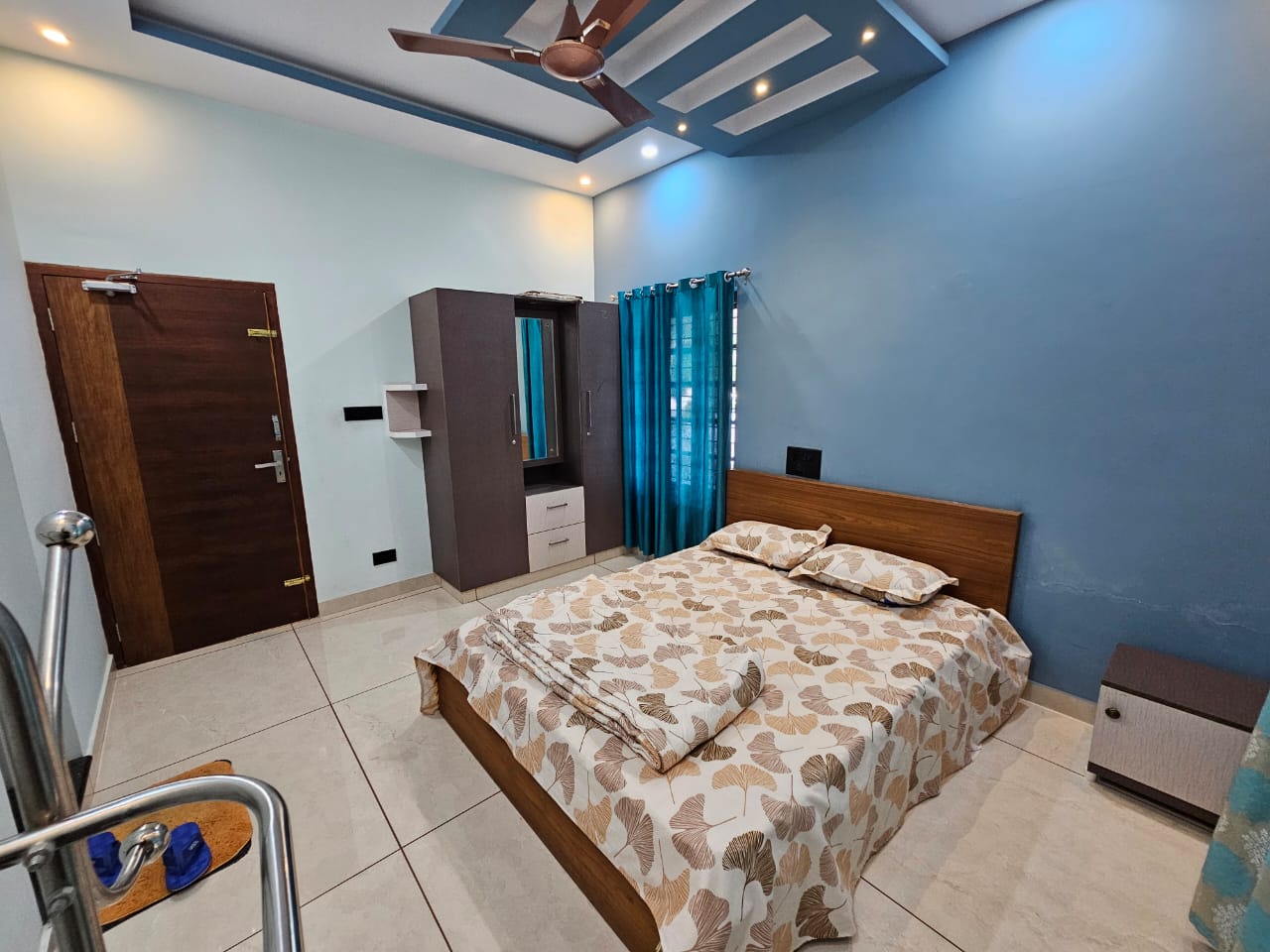 Josephs Homestay - Tap to explore photos