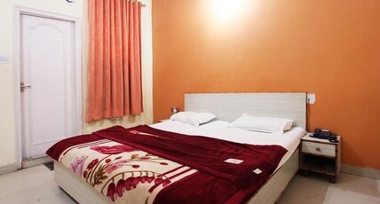 K.K International Room Type - Double Bed Non Ac Room