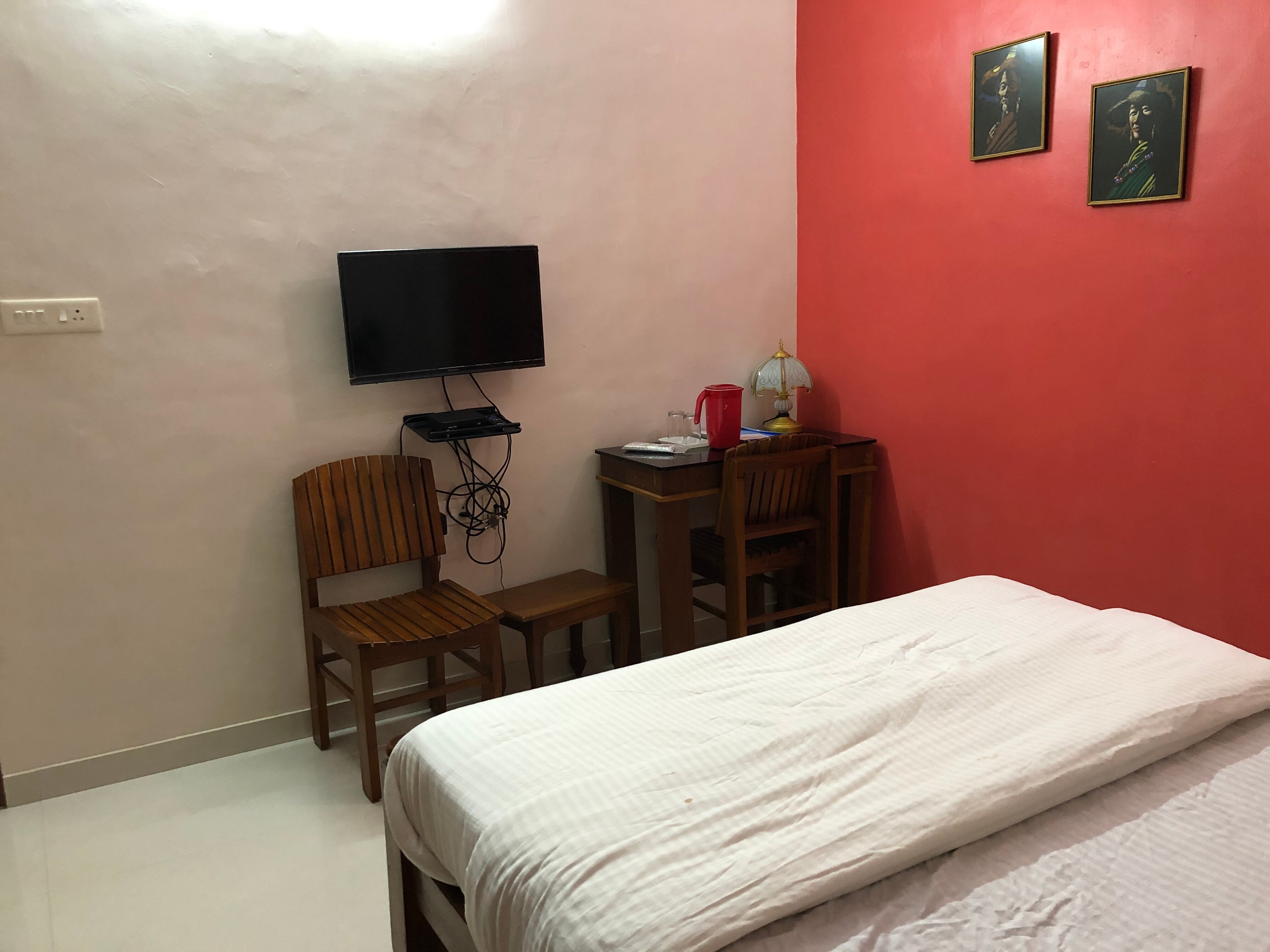 Belhaven Home Stay - Tap to explore photos