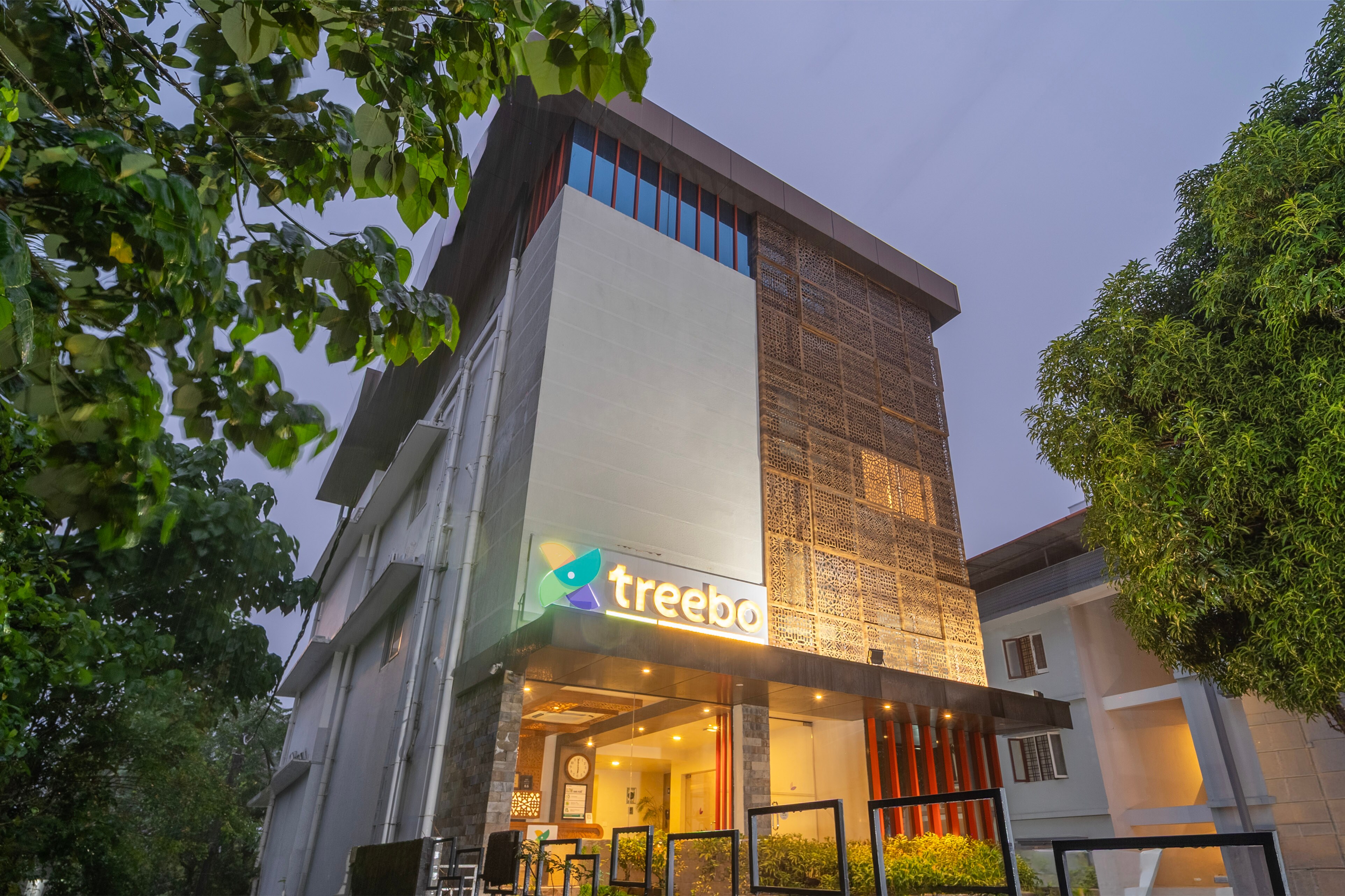 Treebo Premium Lavender Kochi Infopark - Tap to explore photos