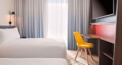 Hampton by Hilton Ashford International Room Type - TWIN ROOM
