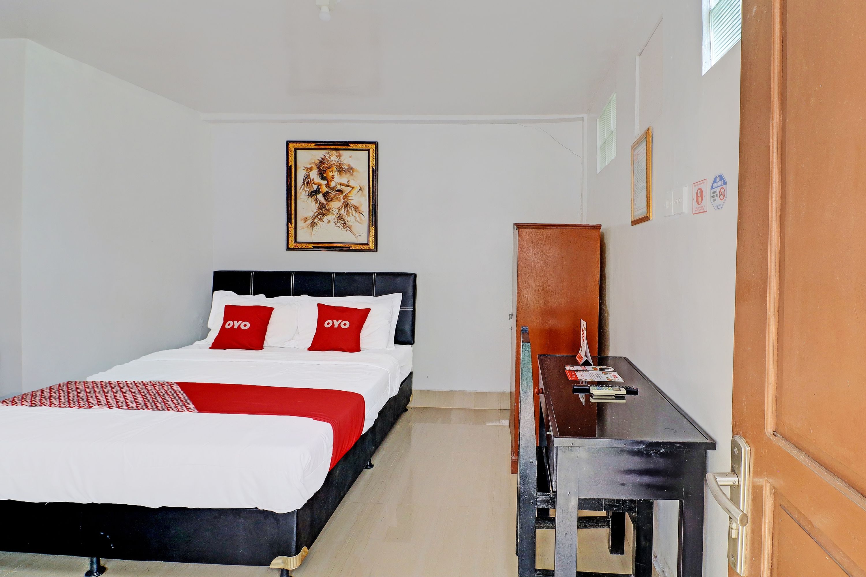 Hotel O Gusti Residence - Tap to explore photos