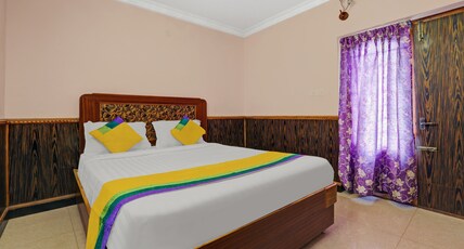 Itsy Hotels Rain Forest, 1 km from Rose Garden Room Type - Premium Room
