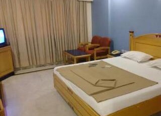 Modern hotel Room Type - Deluxe Double Room - AC