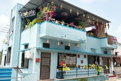 Shri Radhe Home Stay