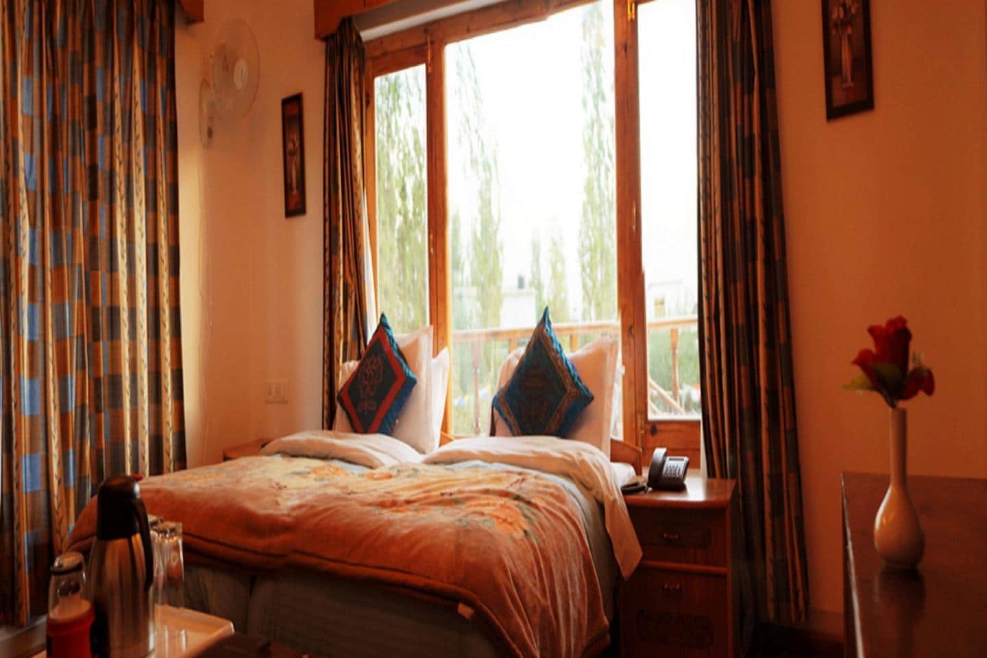 Hotel Holiday Ladakh - Tap to explore photos