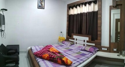 Hotel Ganga Palace Room Type - Double Bed AC