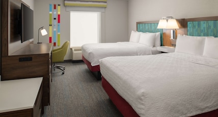 Hampton Inn & Suites by Hilton Seattle-Airport/28th Ave Room Type - 2 QUEEN BEDS NONSMOKING