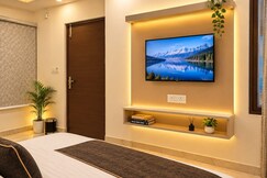 Vaishnavi Grand