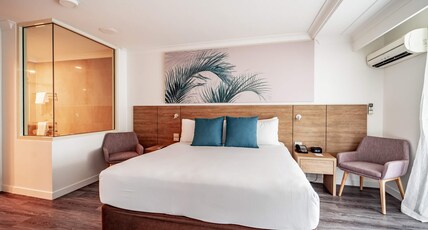Novotel Cairns Oasis Resort Room Type - Deluxe Family Suite Novotel Cairns Oasis Resort Room Type - Deluxe Family Suite