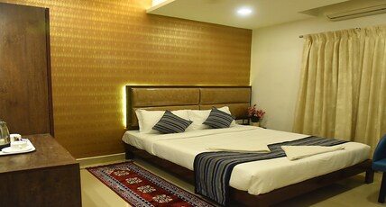 Arihanth Inn Room Type - Deluxe AC Triple Bed Room
