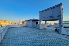 The Grand 3BHK Retreat Fully Serviced Stay 402