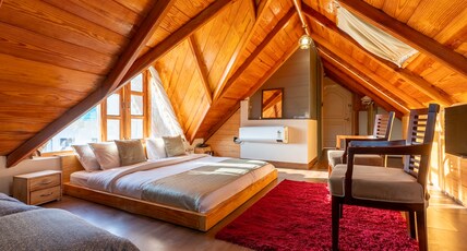 Casa De Bello, Nainital, Near Kainchi Dham Room Type - The Attic Loft