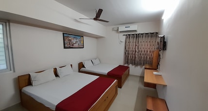 SUPREME RESIDENCY Room Type - DELUXE FAMILY ROOM AC SUPREME RESIDENCY Room Type - DELUXE FAMILY ROOM AC
