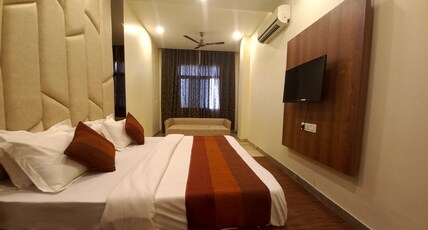 Hotel Indraprastha Residency Room Type - Super Deluxe Ac